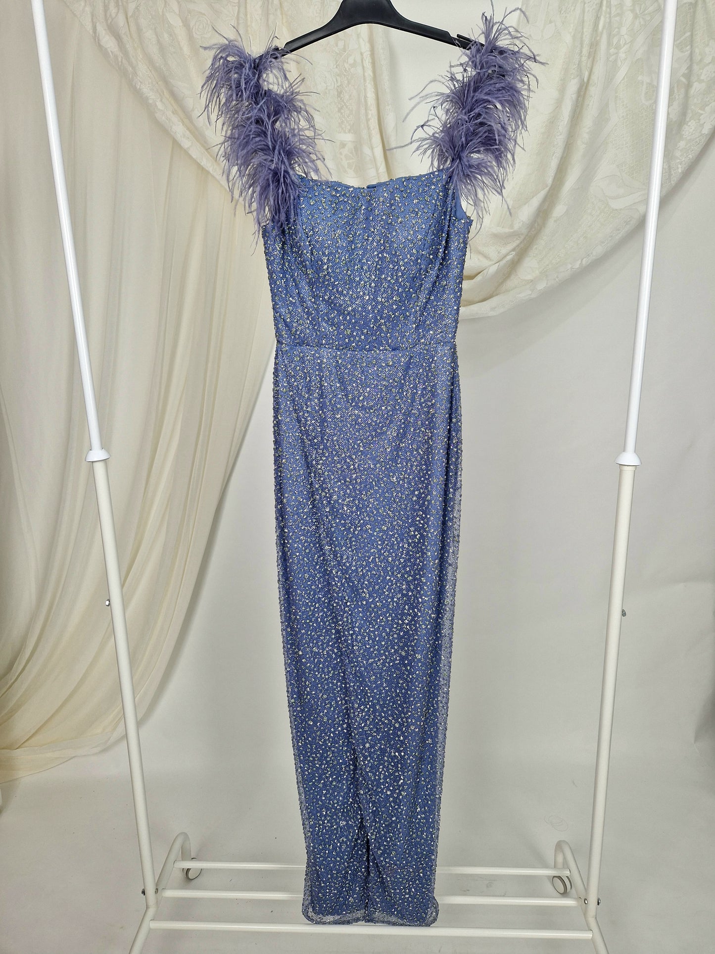 Rochie de seară lungă, sirenă, albastra, bretele cu pene