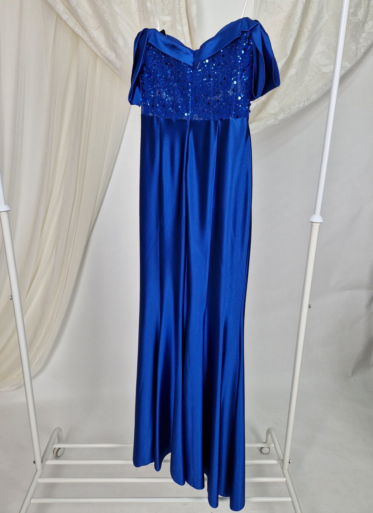 Rochie de seară lungă sirenă din satin, cu umeri goi, albastră