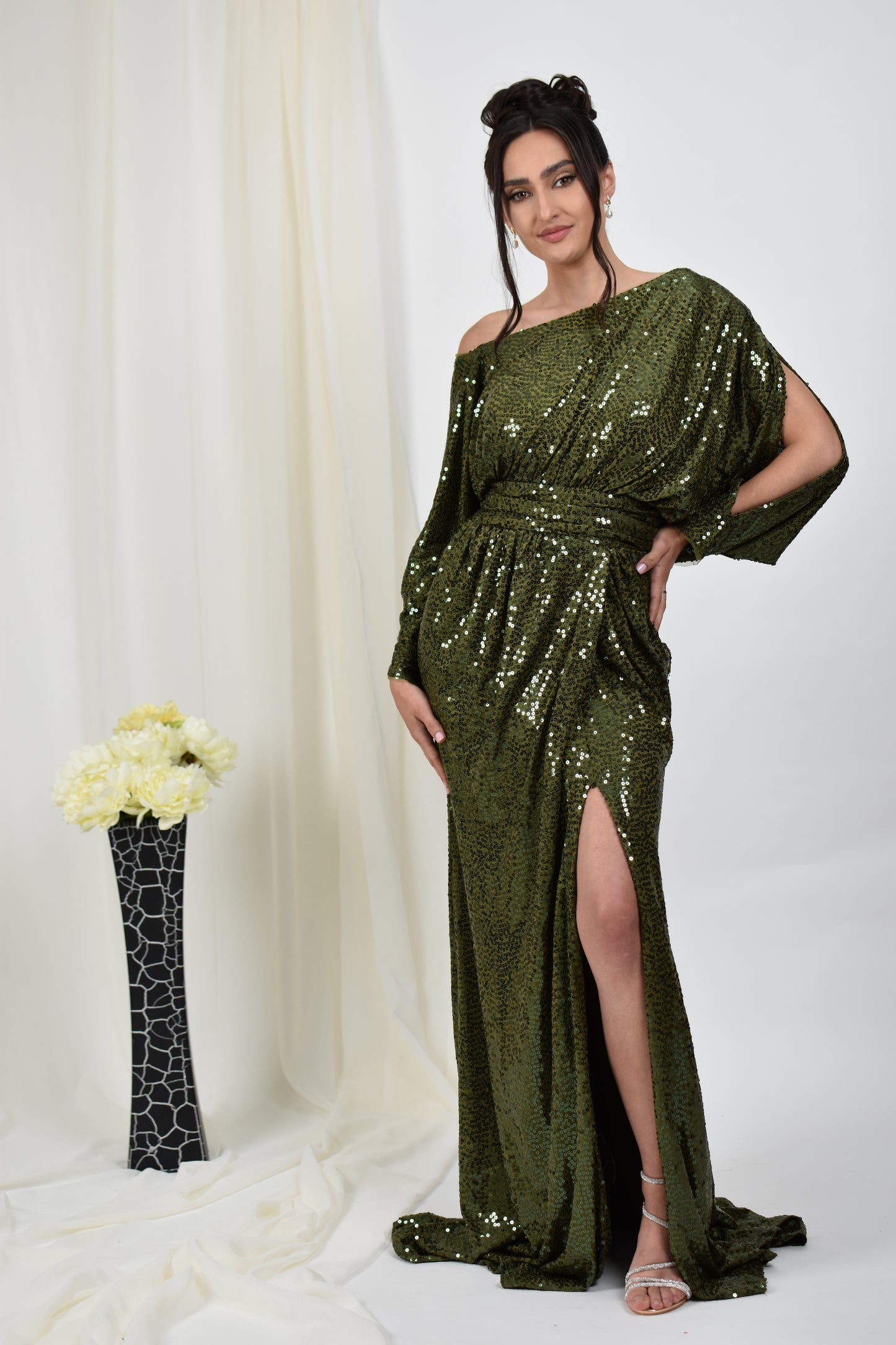 Rochie verde cu paiete