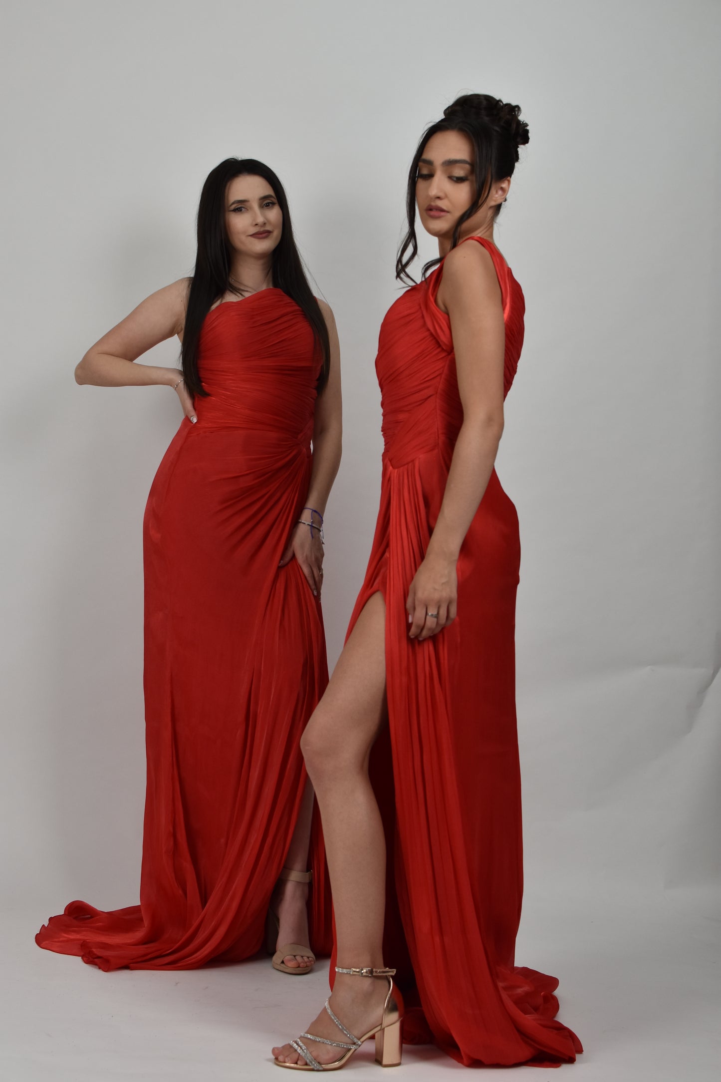 Rochie rosie de matase