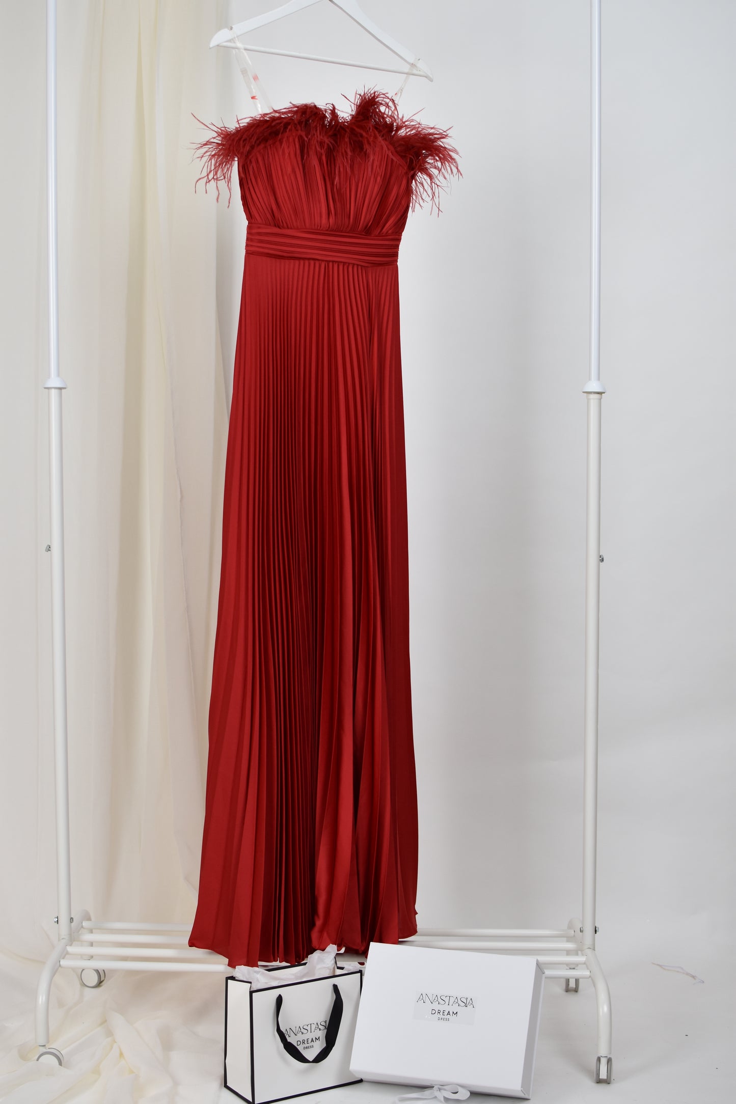 Rochie lunga de satin cu pliuri