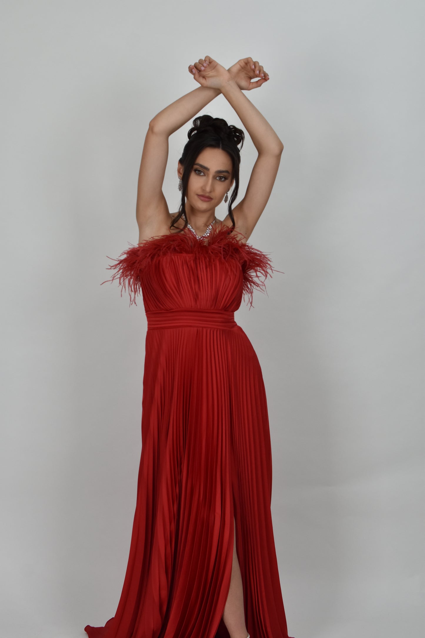 Rochie lunga de satin cu pliuri