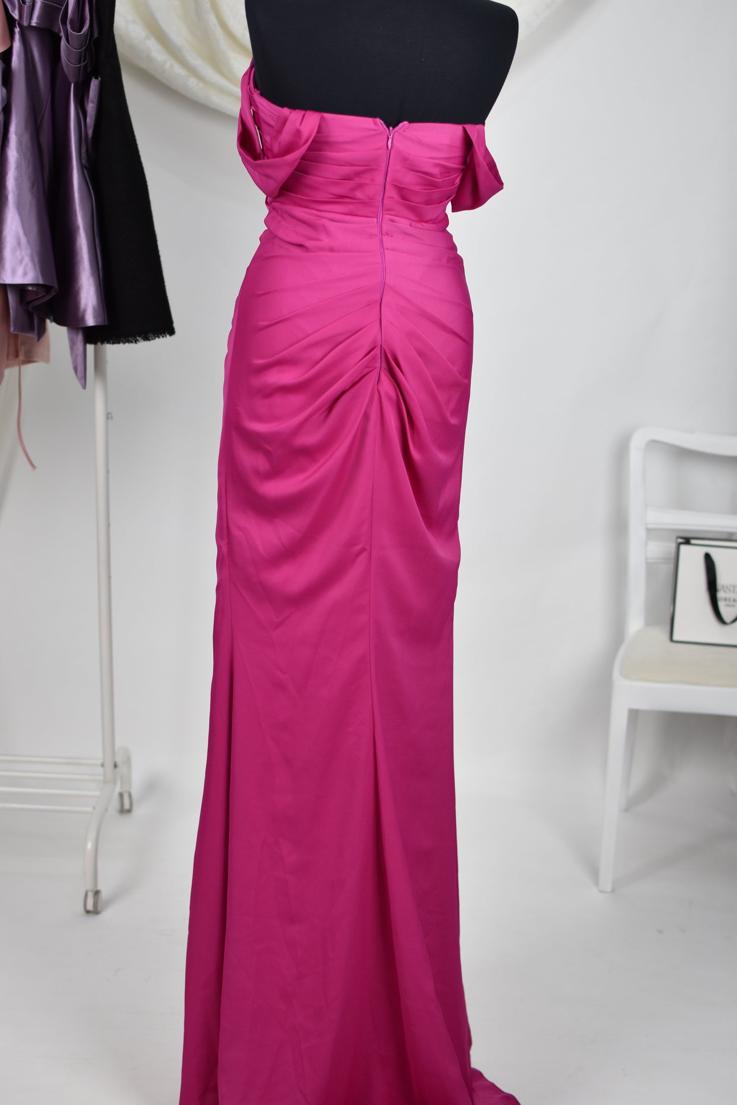 Rochie de seară fucsia cu pliuri