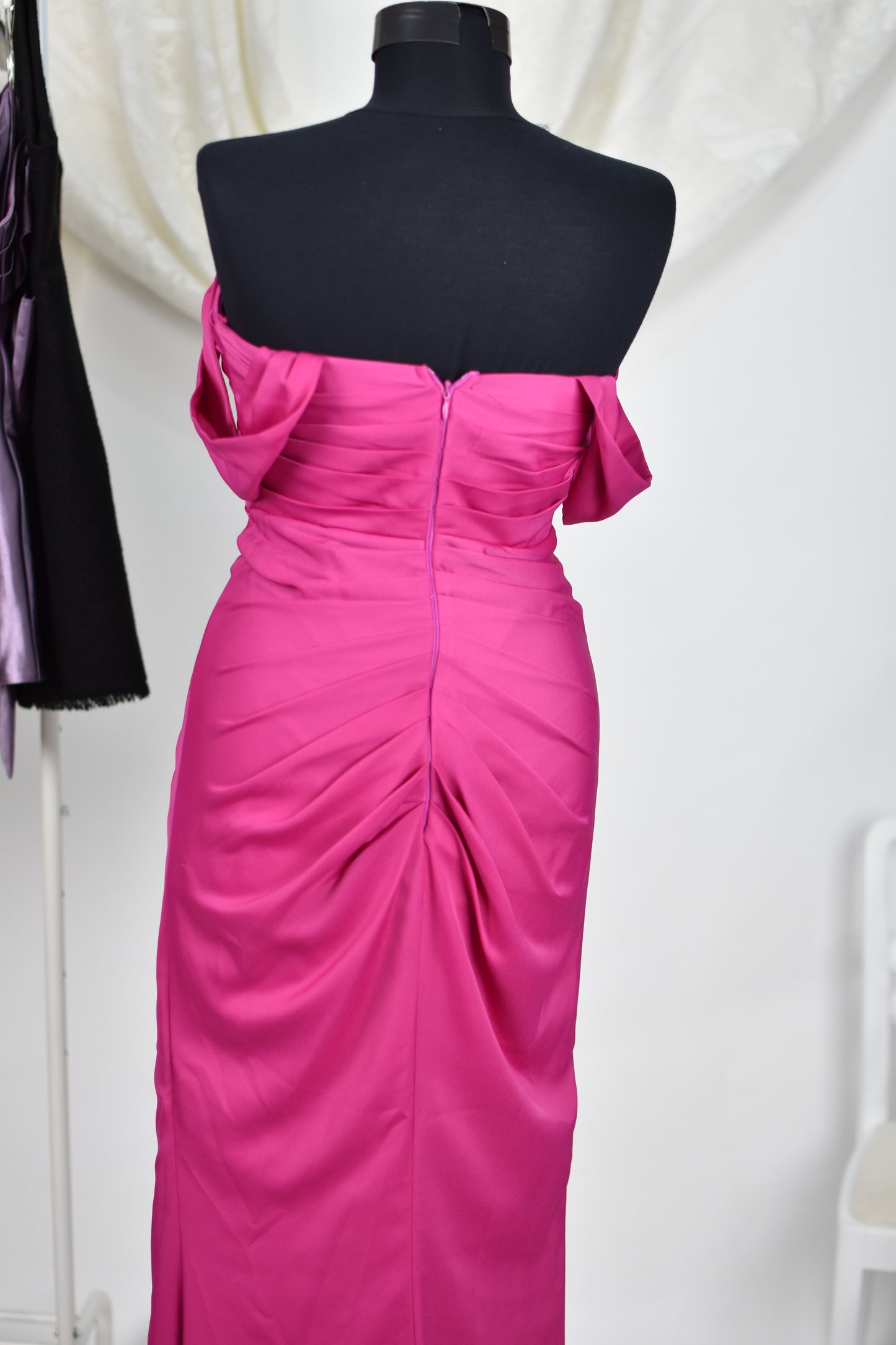 Rochie de seară fucsia cu pliuri