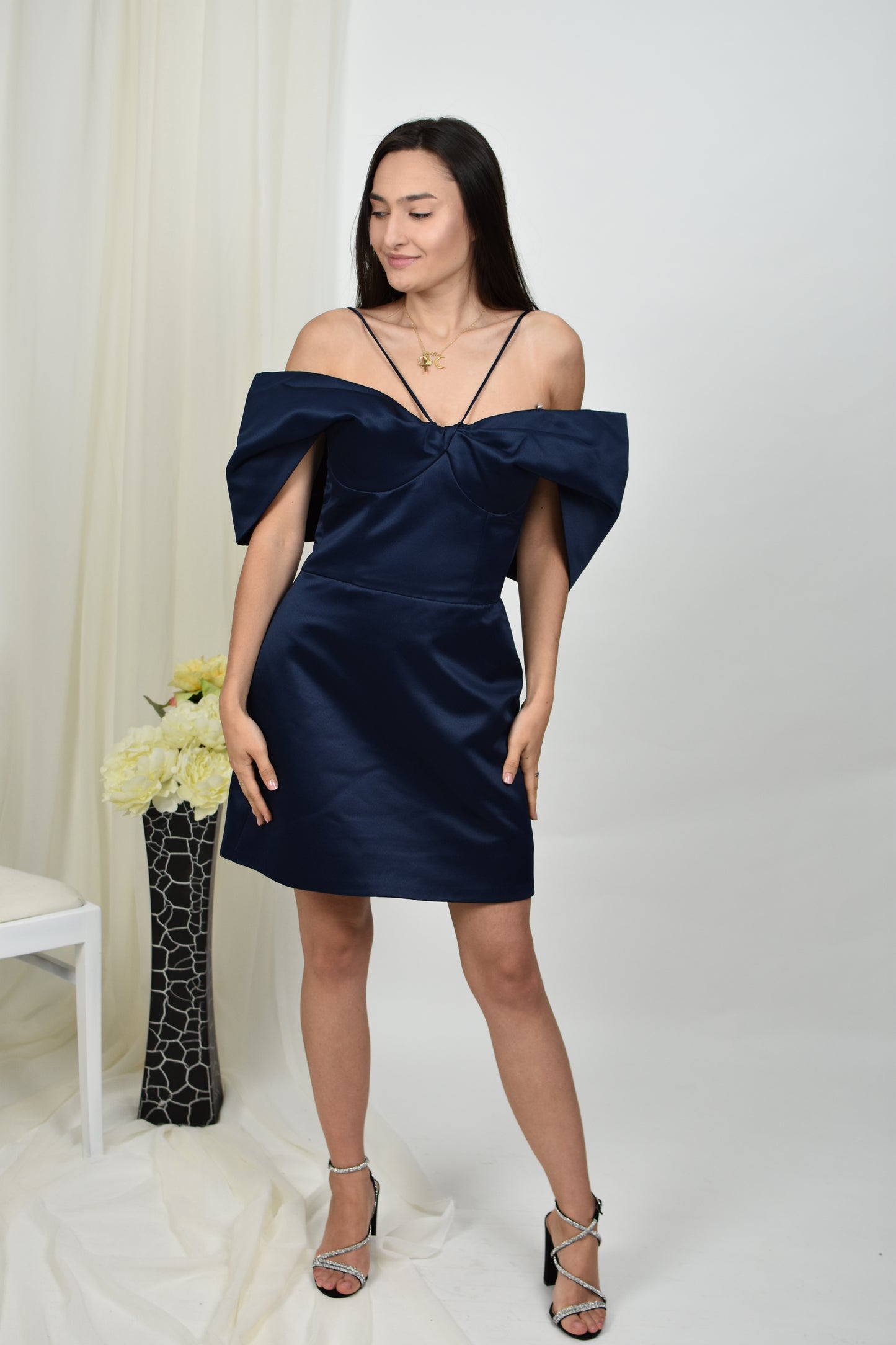 Rochie mini cu umeri goi, bleumarin
