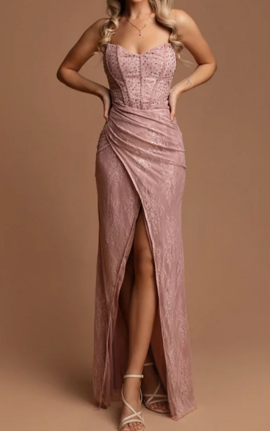 Rochie din dantela roz
