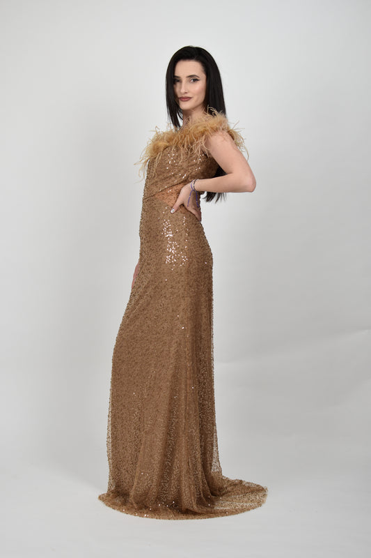 Rochie aurie cu pene